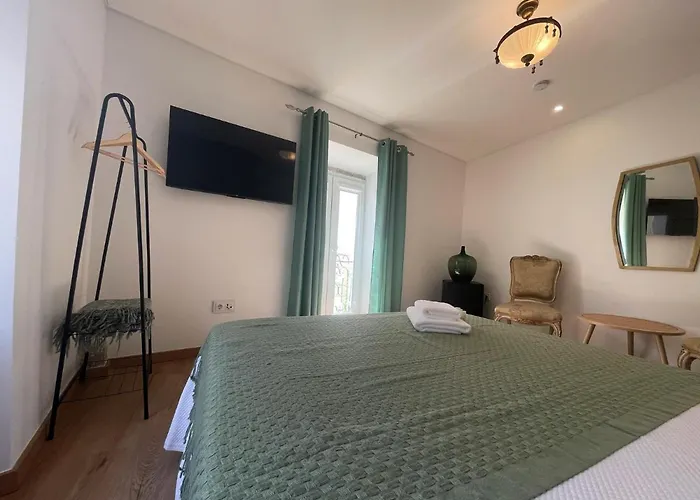 Bed and Breakfast Baia Do Mundo Σετούμπαλ