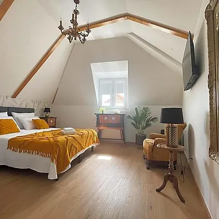 Baia Do Mundo Bed & Breakfast